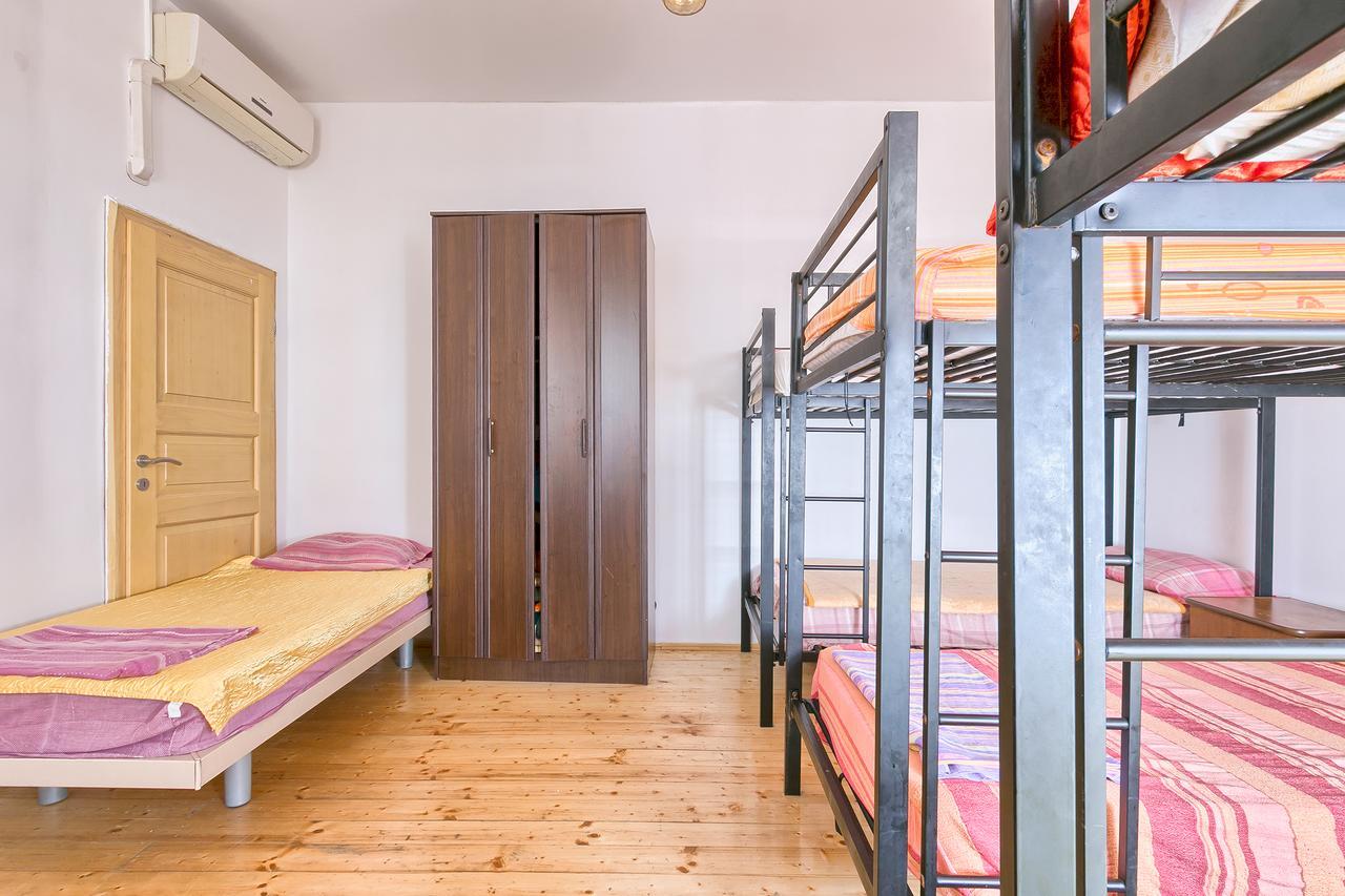 Hostel 普拉 外观 照片